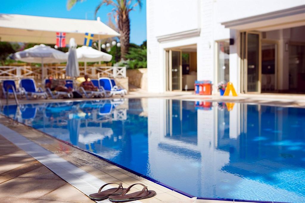 Villa Adora Beach Side Eksteriør billede