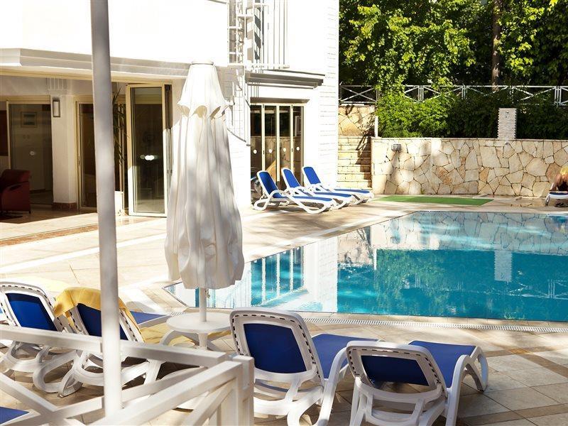 Villa Adora Beach Side Eksteriør billede