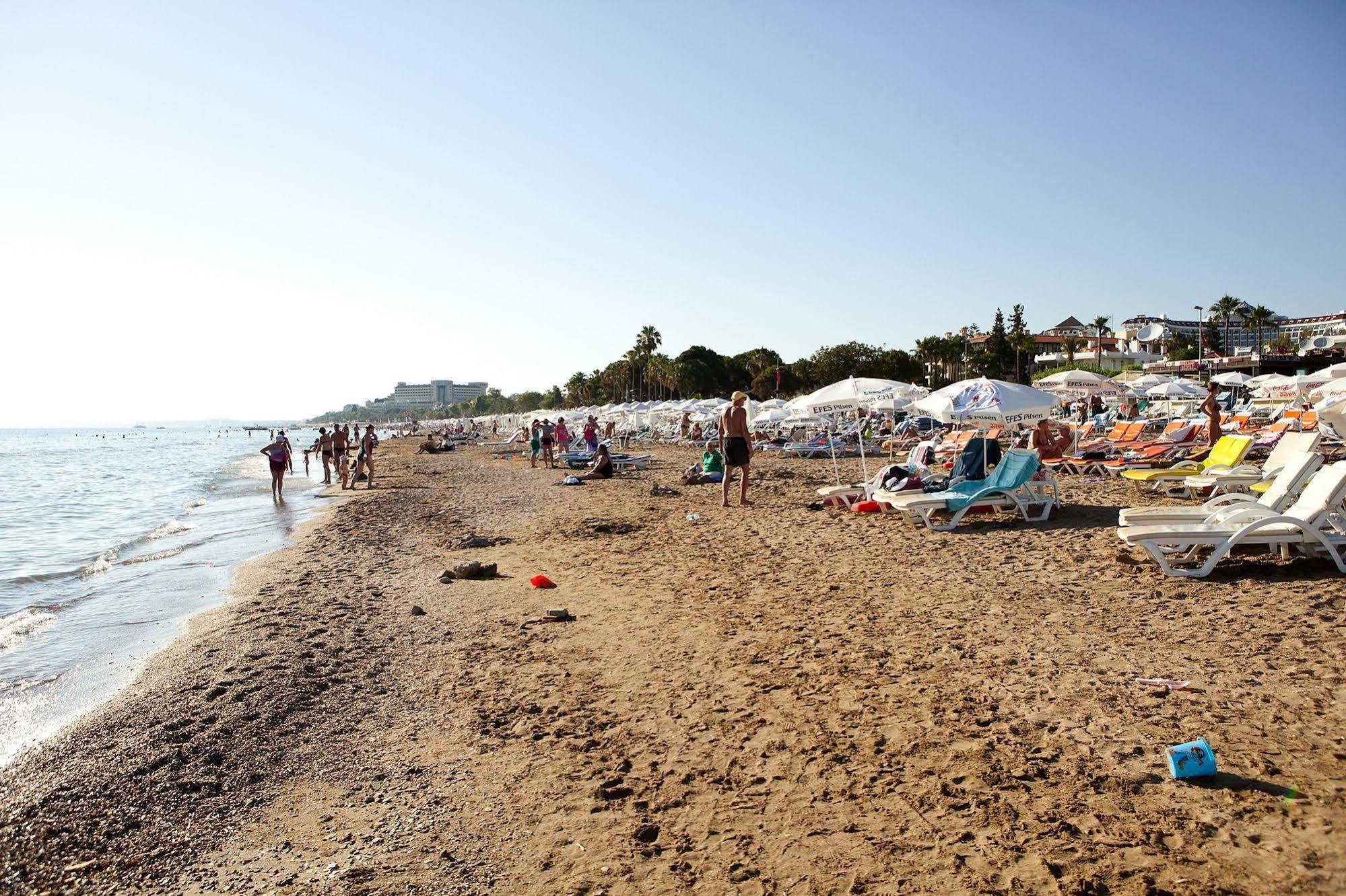 Villa Adora Beach Side Eksteriør billede